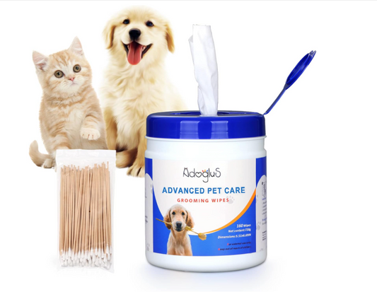 Pet Wipes with free cotton swabs